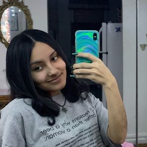 Meet your Posher, Aysha